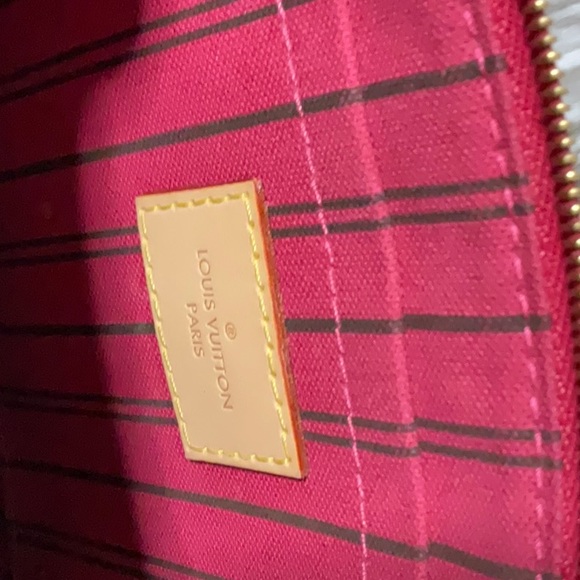 LV WRISTLET GM - Picture 6 of 6